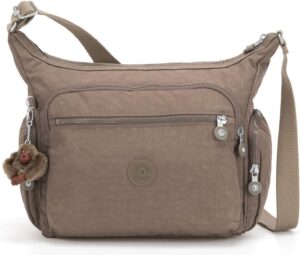 Bolso bandolera Kipling Gabbie, el todoterreno que no pesa